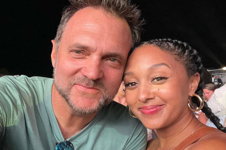 Tamera Mowry Husband