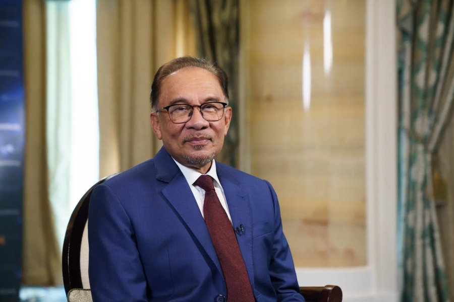 Anwar Ibrahim Height 
