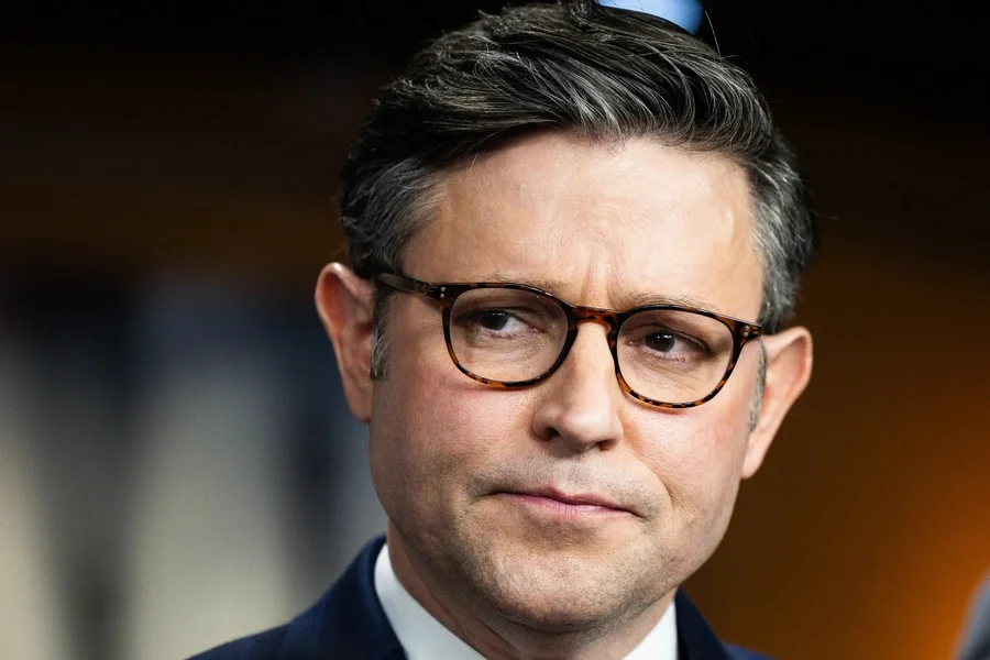 Speaker Mike Johnson Height and Weight