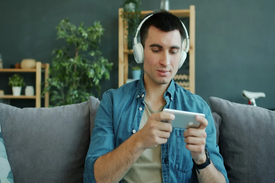 How Digital Entertainment Trends Are Changing Everyday Online Experiences