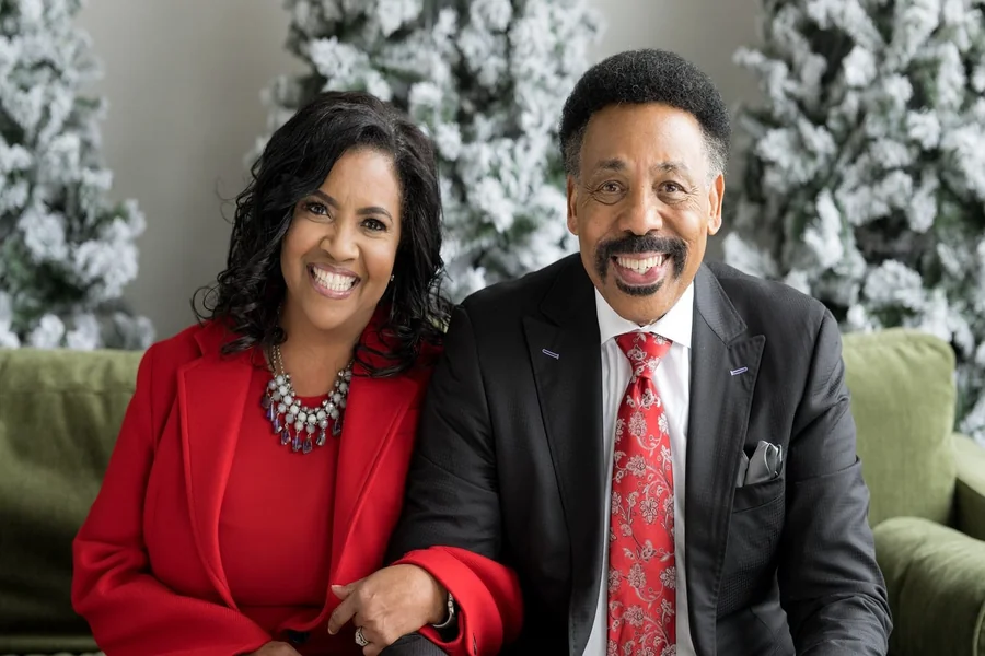 Tony Evans New Wife Age