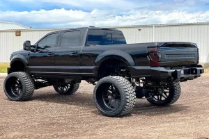The Benefits and Considerations of 4×4 Lift Kits